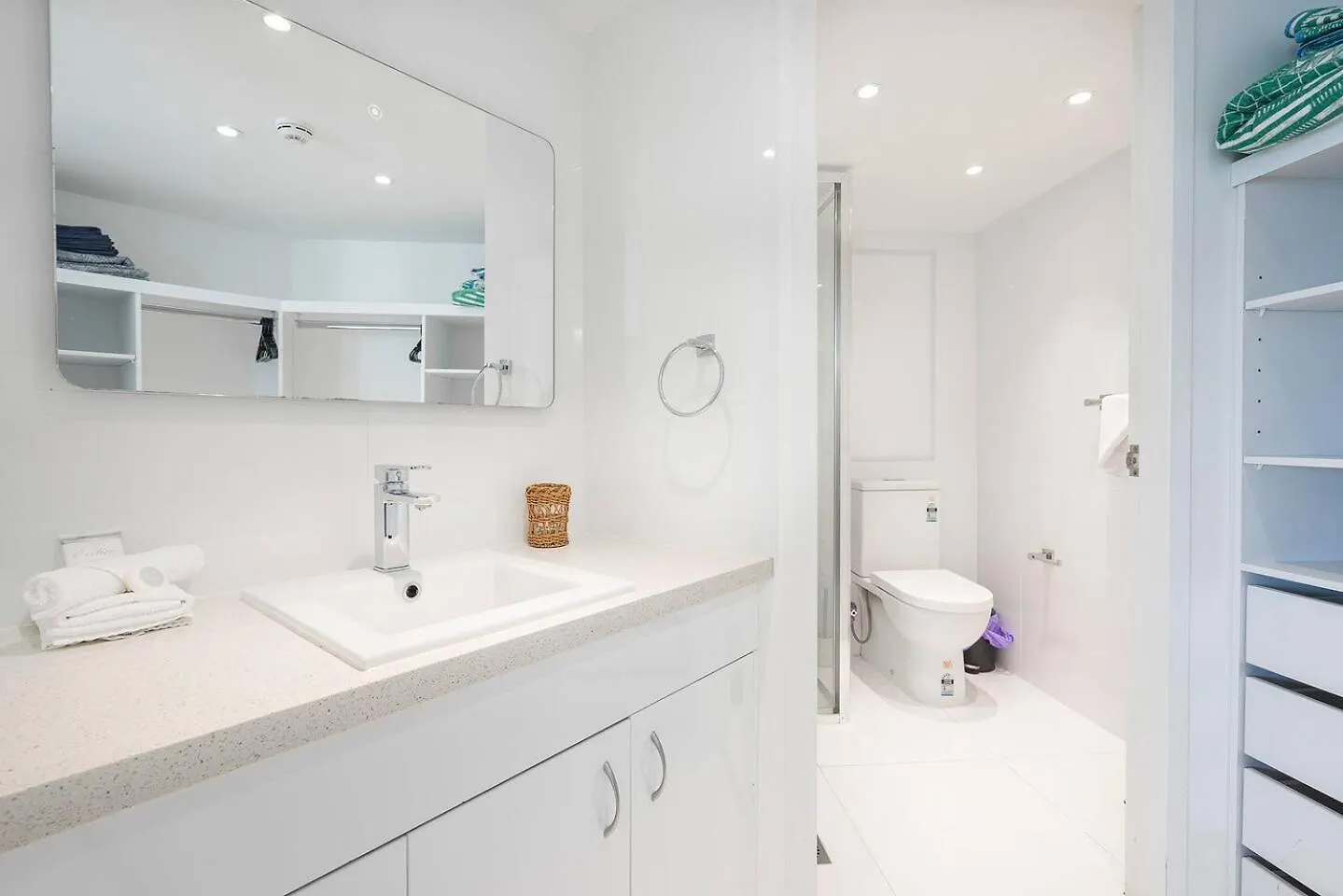Marks Point - Resort Living In The Heart Of Surfers Gold Coast Appartamento